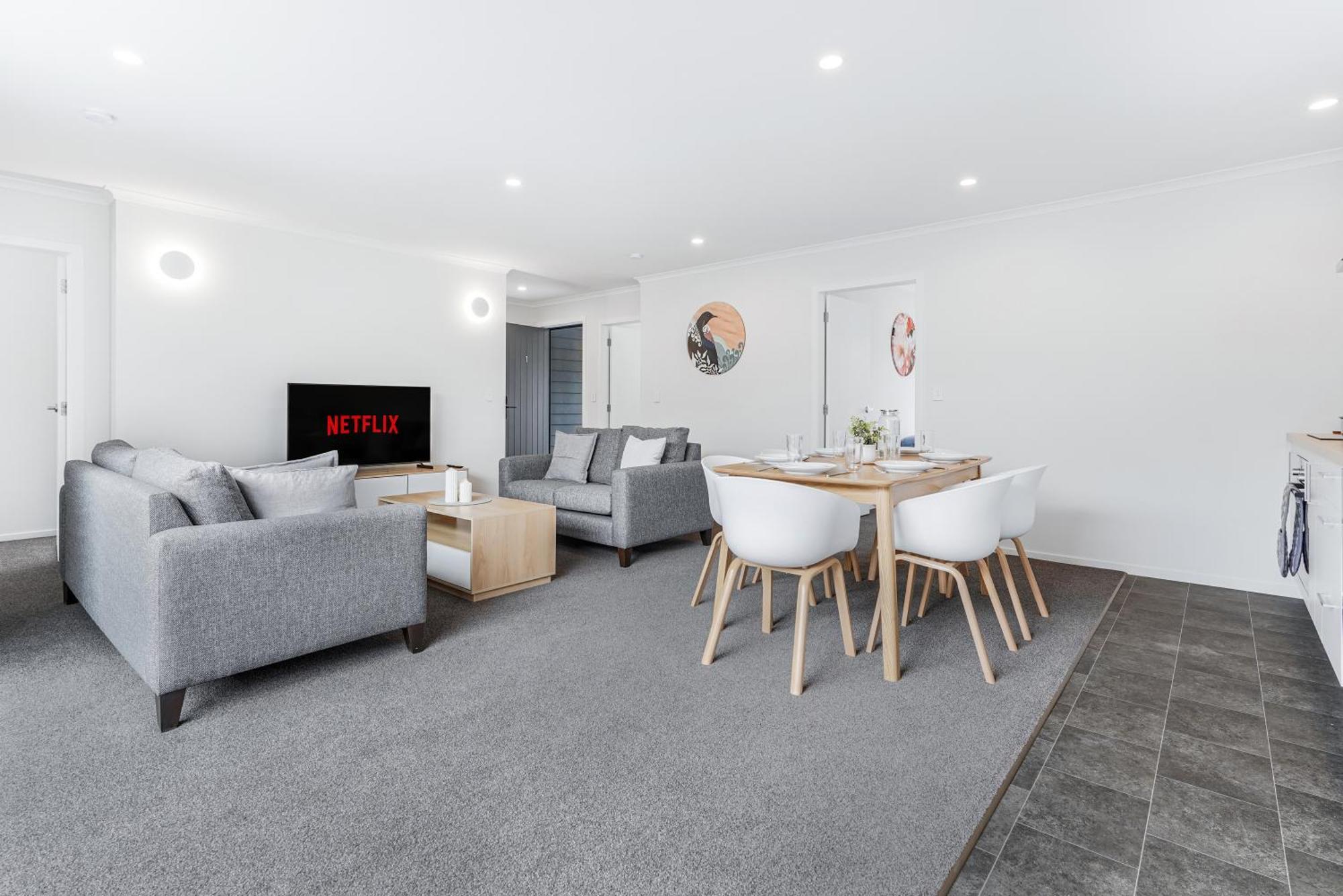 Modern Retreat With King Bed - By Kosh Bnb ハミルトン エクステリア 写真